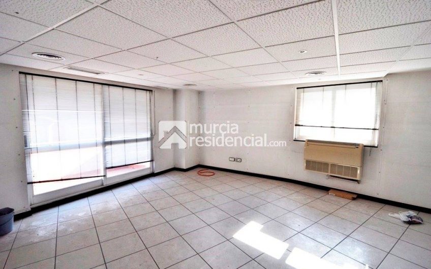 Piso en venta en Murcia centro junto a la catedral