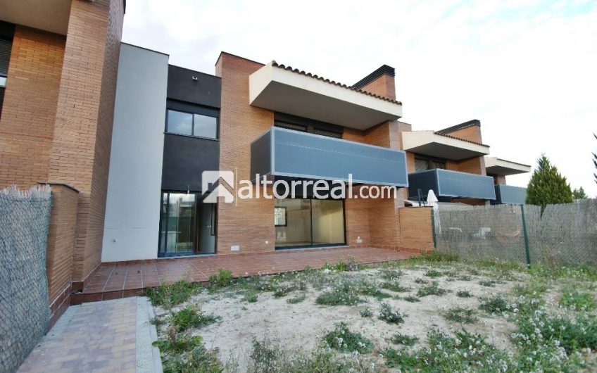 Chalet pareado en venta en La Quinta de Molina de Segura