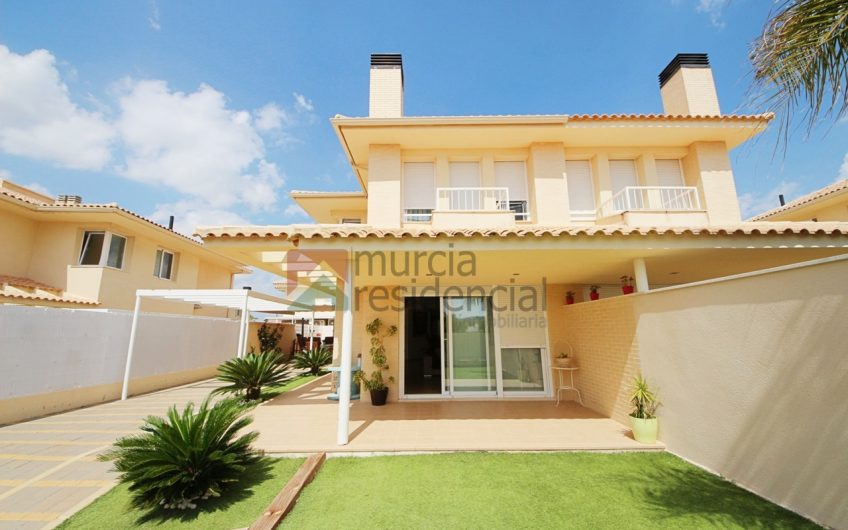 Chalet pareado en venta en La Quinta, Molina de Segura