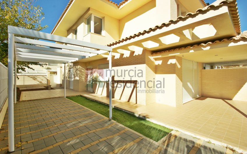 Chalet en alquiler en La Quinta de Molina de Segura Inmobiliaria Chalet en alquiler en La Quinta de Molina de Segura Inmobiliaria