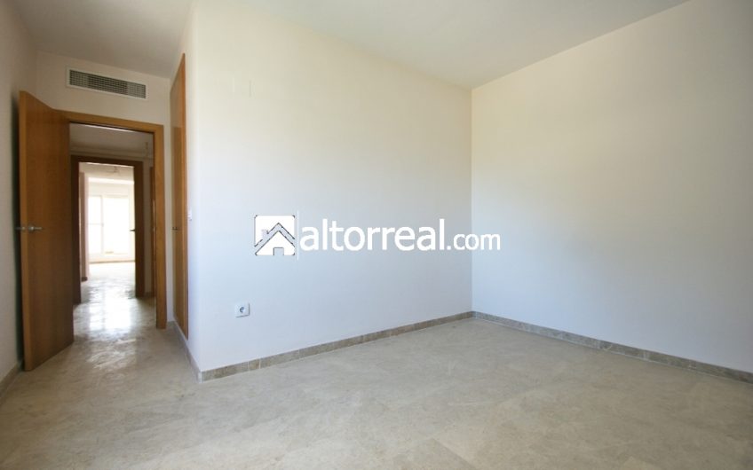 Piso de 4 habitaciones en alquiler en Altorreal, Mirador de Las Salinas
