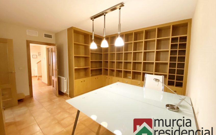 Casa en venta en urbanización Montepríncipe