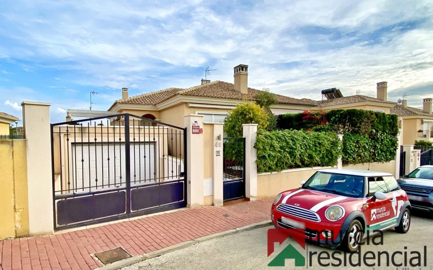 Casa en venta en urbanización Montepríncipe