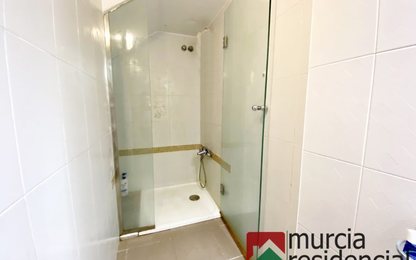 Chalet adosado con piscina junto a ZigZag en Juan Carlos I